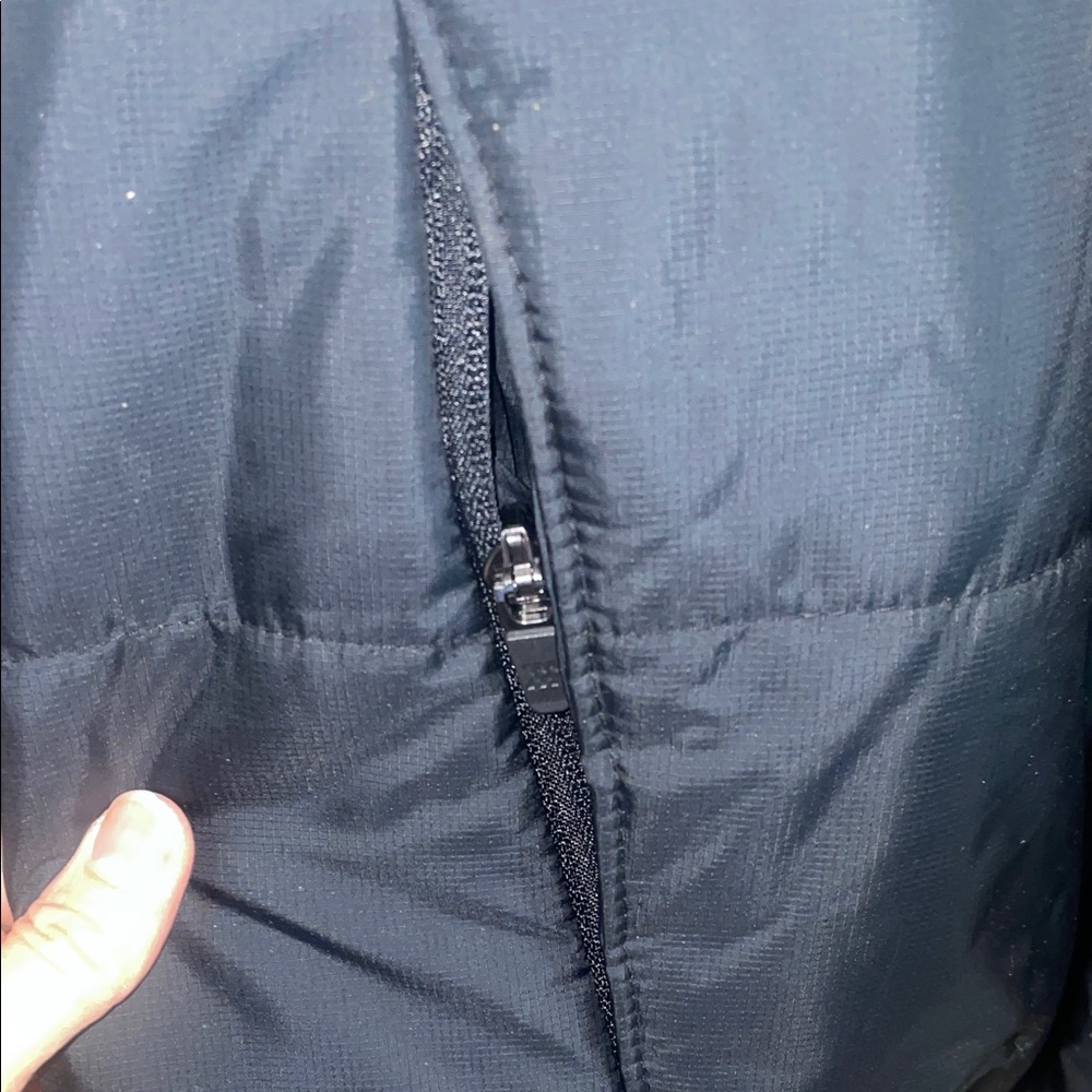 All in Motion Black Puffer Jacket, size medium, NWT - Picture 6 of 7